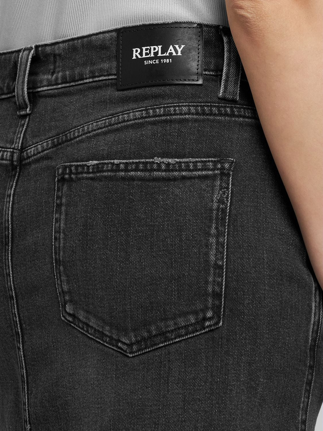 DŽÍNOVÁ MIDI SUKNĚ