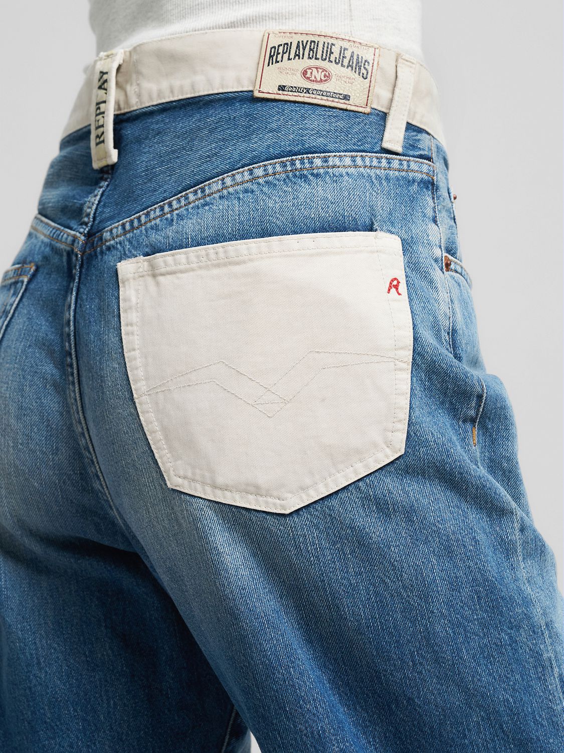 W9Z1 – Džíny rovného střihu