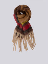 Barevná šála s třásněmi