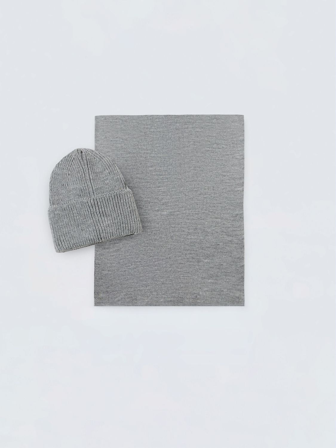 UNISEX SET ČEPICE A ŠÁLY REPLAY