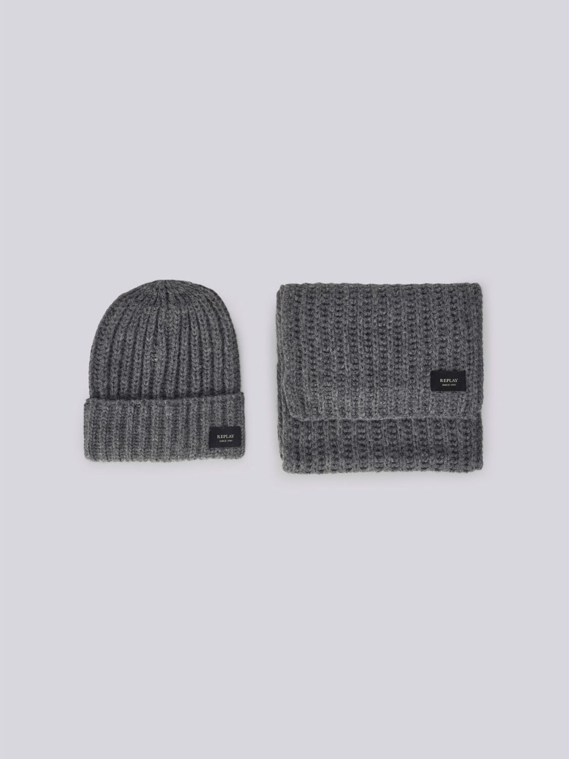 Pletený set čepice a šály