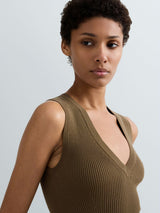 HNĚDÉ ŽEBROVANÉ TÍLKO S PÁSKEM