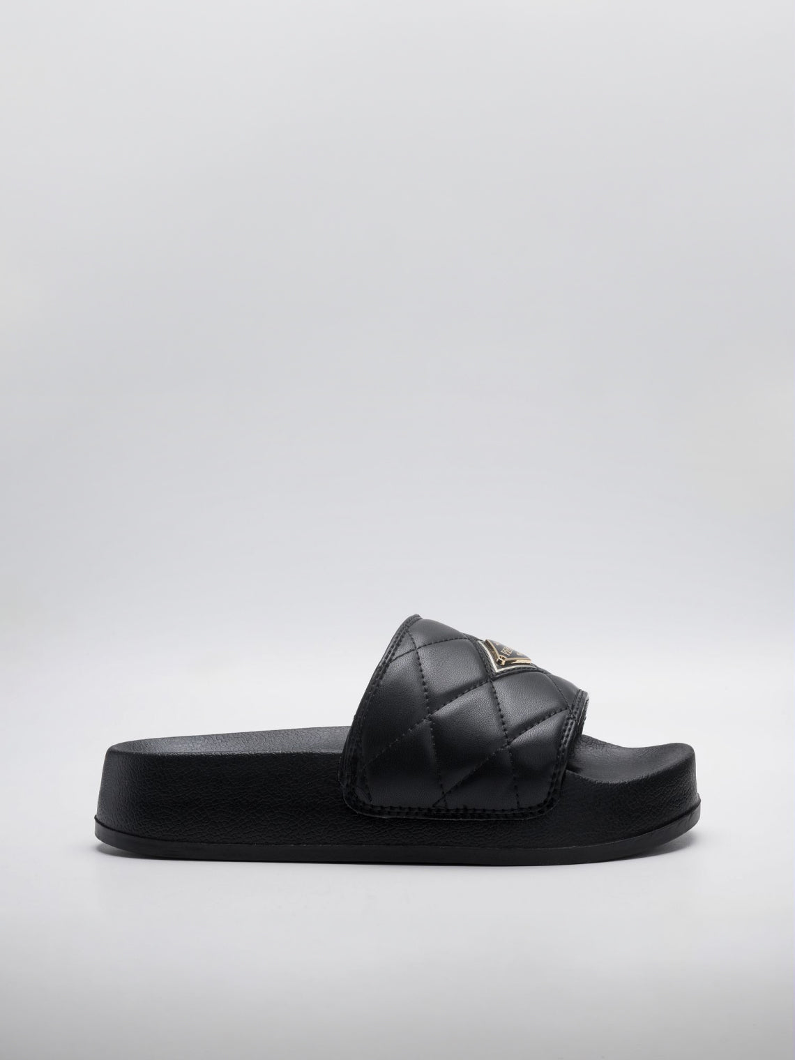 DÁMSKÉ PANTOFLE S PROŠÍVÁNÍM