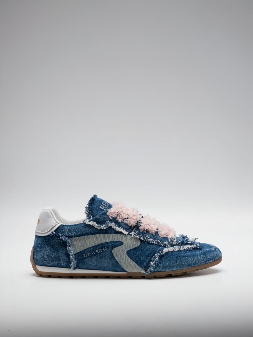 DŽÍNOVÉ TENISKY S ROZTŘEPENÝMI ŠVY