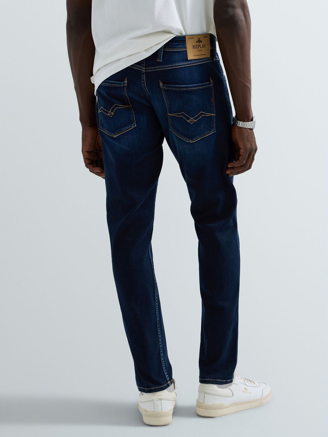 ANBASS – PÁNSKÉ SLIM FIT DŽÍNY REPLAY – TMAVĚ MODRÉ
