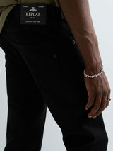 ANBASS – PÁNSKÉ SLIM FIT DŽÍNY REPLAY – ČERNÉ