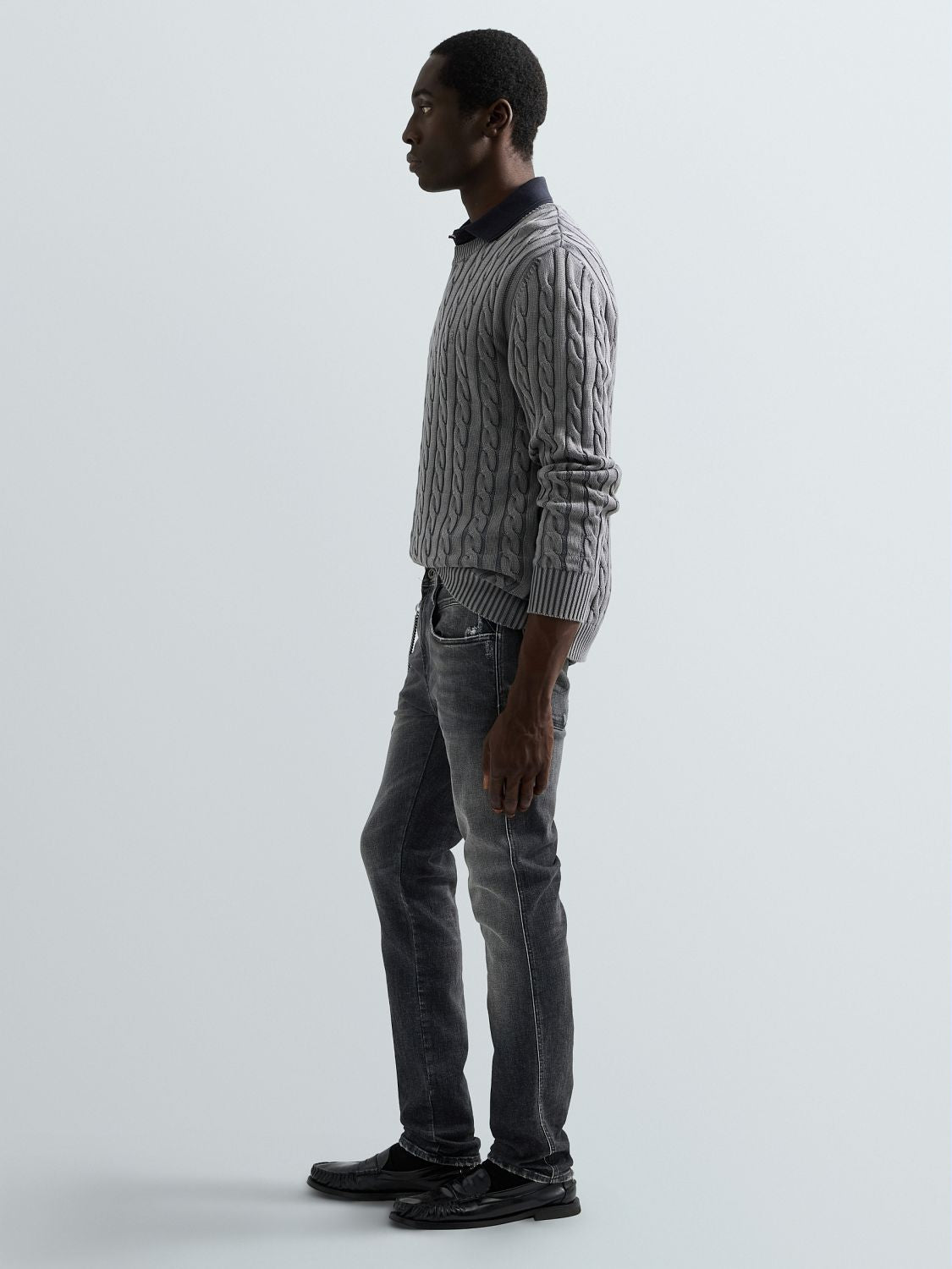ANBASS – PÁNSKÉ SLIM FIT DŽÍNY REPLAY – ŠEDÉ