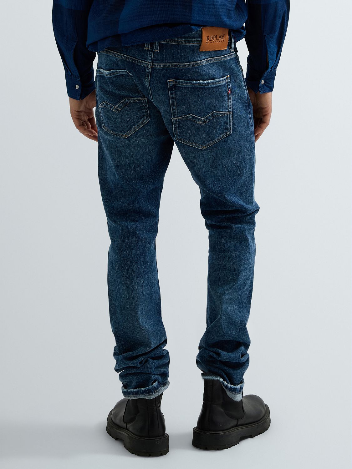 ROCCO – PÁNSKÉ COMFORT FIT DŽÍNY REPLAY – MODRÉ