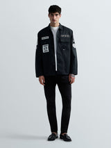 PÁNSKÁ KOŠILOVÁ BUNDA S NÁŠIVKAMI