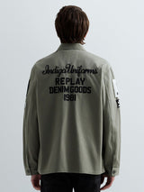 PÁNSKÁ KOŠILOVÁ BUNDA S NÁŠIVKAMI