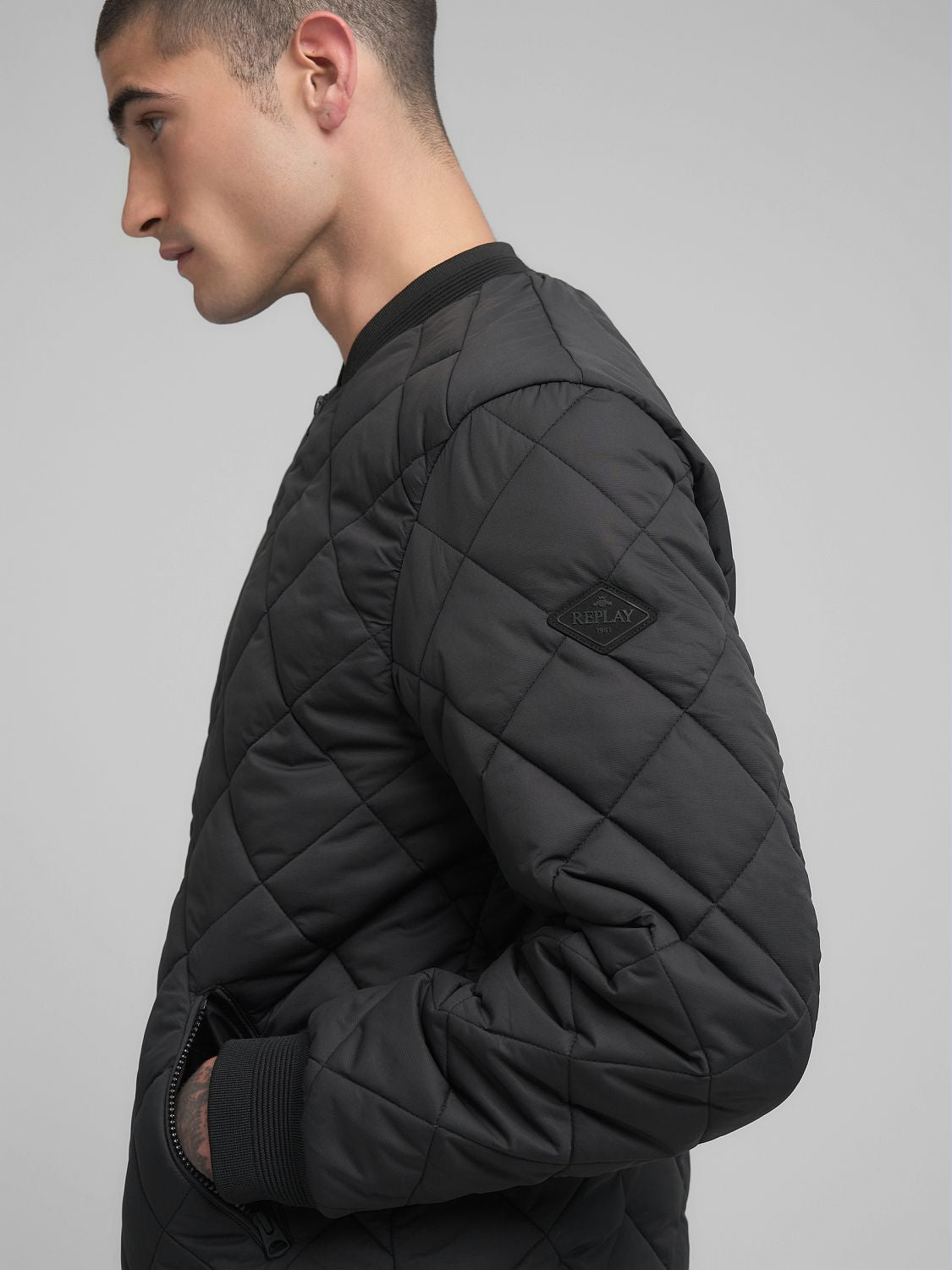 PROŠÍVANÁ BOMBER BUNDA