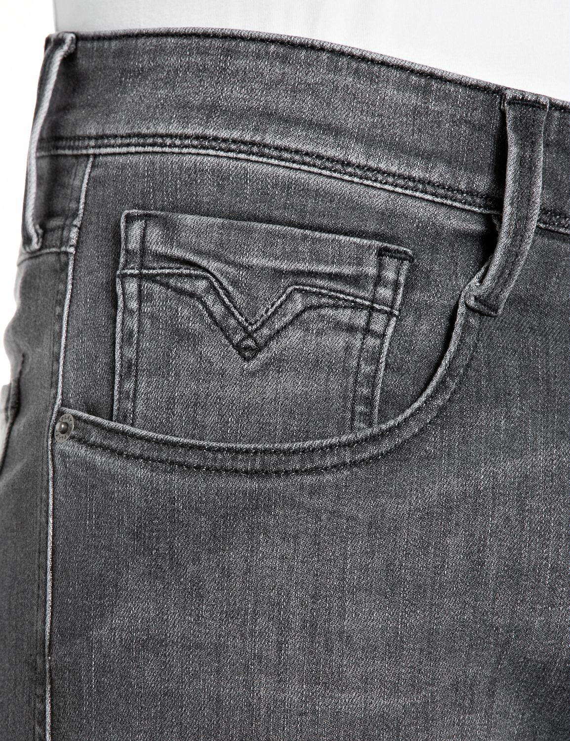 ANBASS – Džíny úzkého střihu