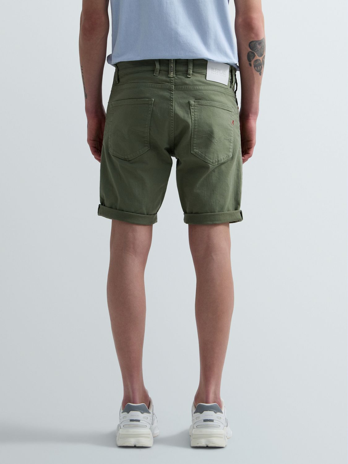 PÁNSKÉ DŽÍNOVÉ KRAŤASY REPLAY – ZÚŽENÝ STŘIH