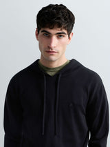 PÁNSKÝ SVETR S KAPUCÍ A JEMNOU VÝŠIVKOU R