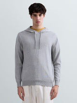 PÁNSKÝ SVETR S KAPUCÍ A JEMNOU VÝŠIVKOU R