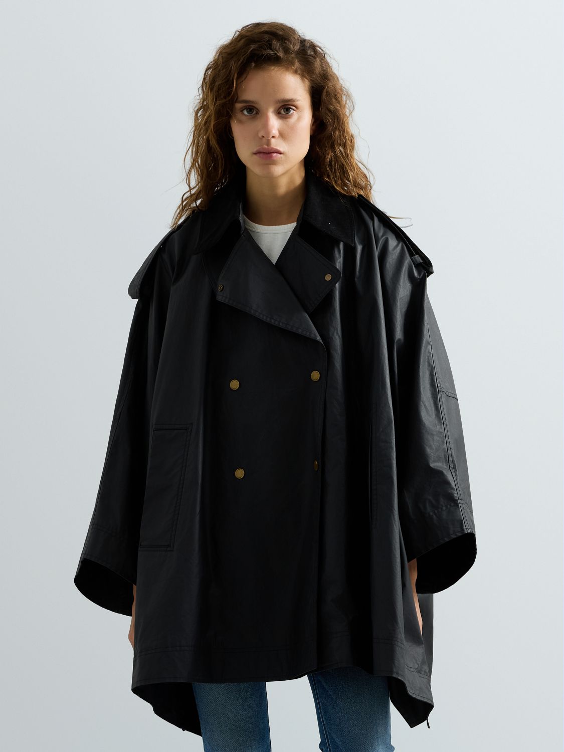 DÁMSKÁ OVERSIZED BUNDA REPLAY VE STYLU PELERÍNY – ČERNÁ