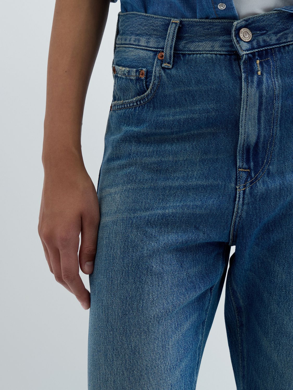 BECKA – DÁMSKÉ BOOTCUT DŽÍNY REPLAY – MODRÉ