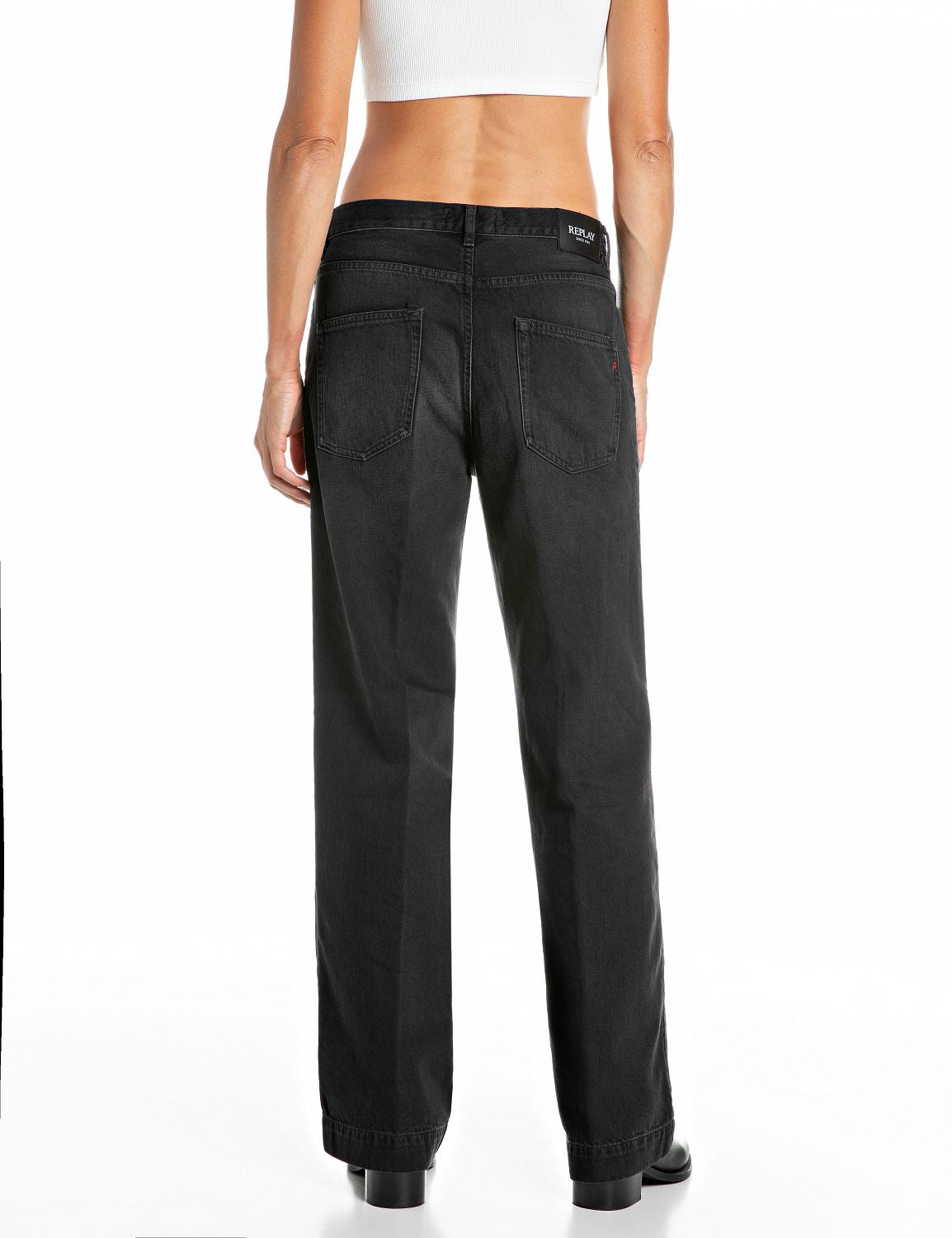 MELJA – DÁMSKÉ DŽÍNY REPLAY S ROVNÝMI NOHAVICEMI – ČERNÉ