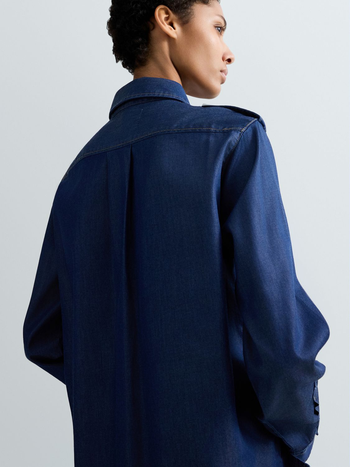 DŽÍNOVÁ KOŠILE REPLAY S KLOPOVÝMI KAPSAMI