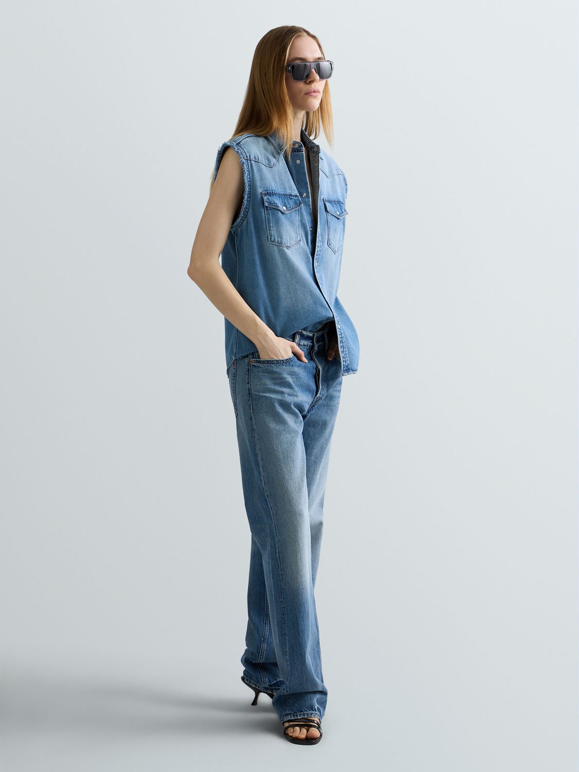 DÁMSKÁ KOŠILE BEZ RUKÁVŮ