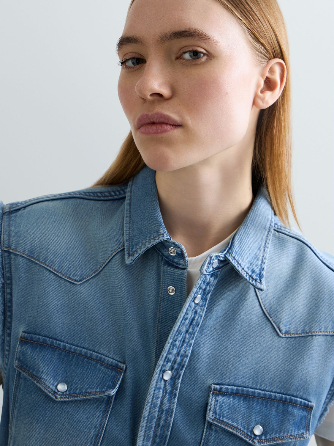 DÁMSKÁ KOŠILE BEZ RUKÁVŮ