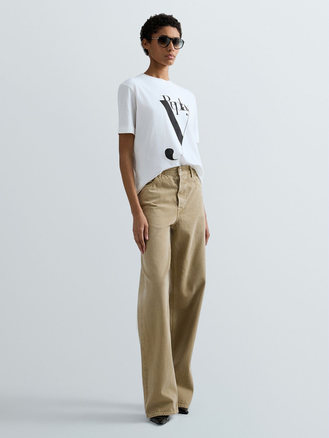 DÁMSKÉ BAVLNĚNÉ TRIČKO S VELKÝM LOGEM