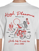 BÍLÉ TRIČKO S POTISKEM NA ZÁDECH