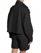 DÁMSKÁ CROPPED BUNDA S NÁPRSNÍMI KAPSAMI