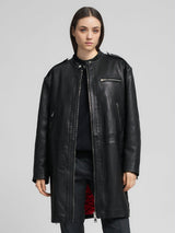 Dlouhý kožený kabát