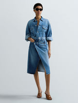 DÁMSKÁ DŽÍNOVÁ BUNDA S TVARUJÍCÍM PÁSKEM NA ZÁDECH