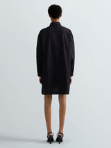 KOŠILOVÉ ŠATY S PŘEKLÁDANÝM DETAILEM