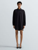 KOŠILOVÉ ŠATY S PŘEKLÁDANÝM DETAILEM