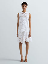 KRÁTKÉ KRAJKOVÉ ŠATY