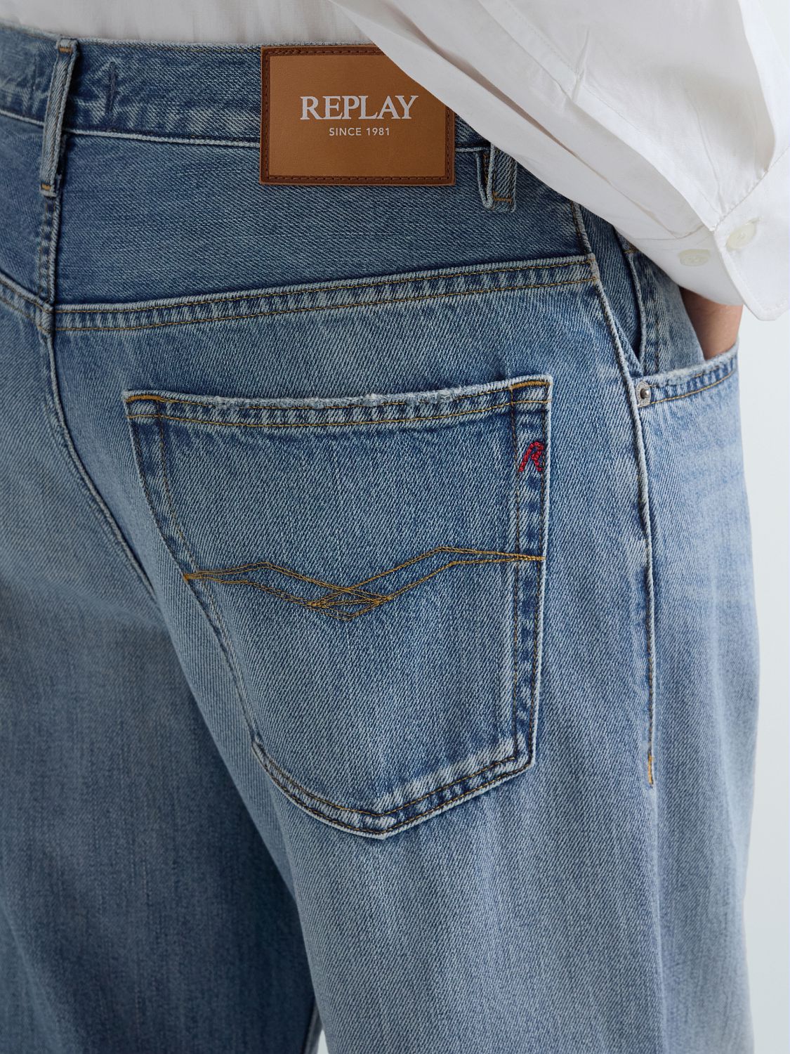 JANIE – DŽÍNY BALÓNOVÉHO STŘIHU