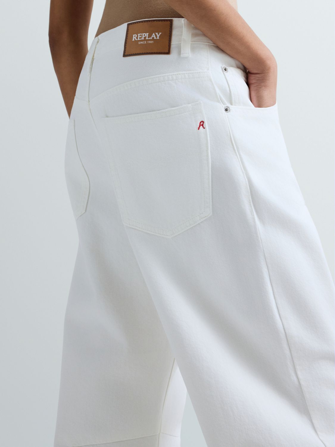 JANIE – DŽÍNY BALÓNOVÉHO STŘIHU