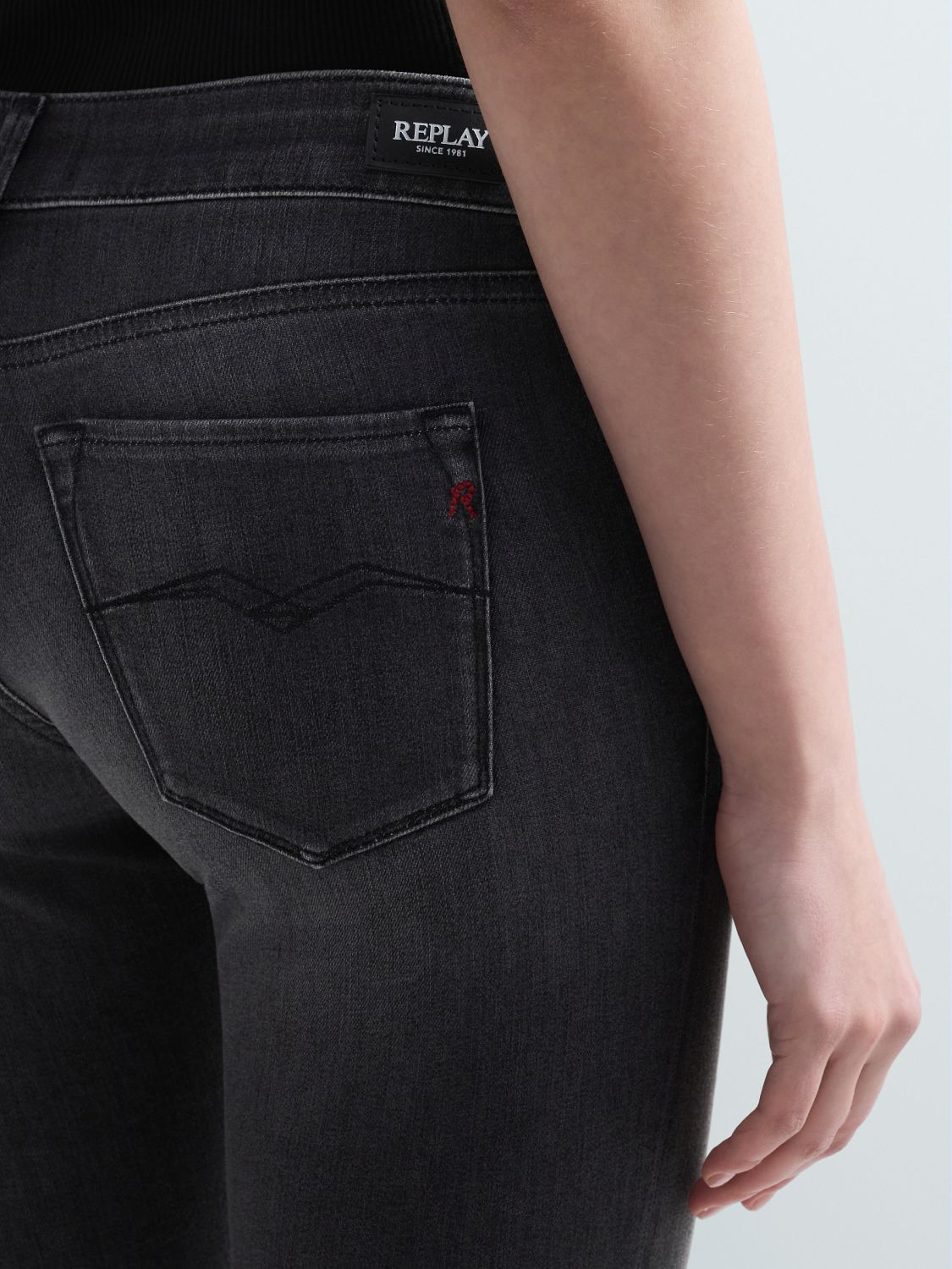 NEW LUZ – Džíny úzkého střihu